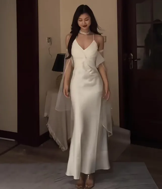 【薄荷雪糕】法式网纱蝴蝶缎面吊带挂脖连衣裙高级宴会气质鱼尾礼服