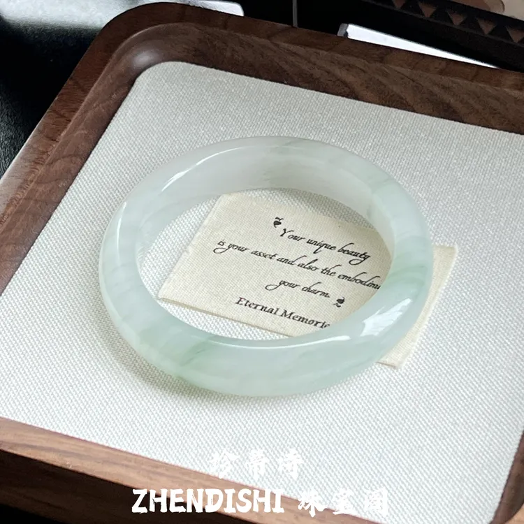 天然新疆天山翠玉手镯不知春玉镯子绿色金丝玉手镯正品送妈妈礼物