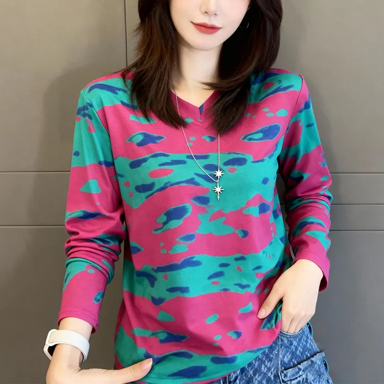 一抹绿/秋季气质百搭减龄时尚V领彩条拼色套头T恤打底上衣女1830