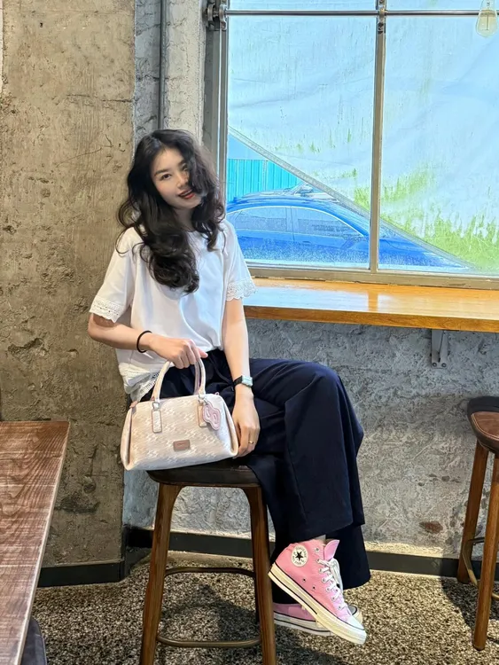 夏季新款洋气衣服女气质花边拼接白色短袖休闲显瘦夏日阔腿裤套装