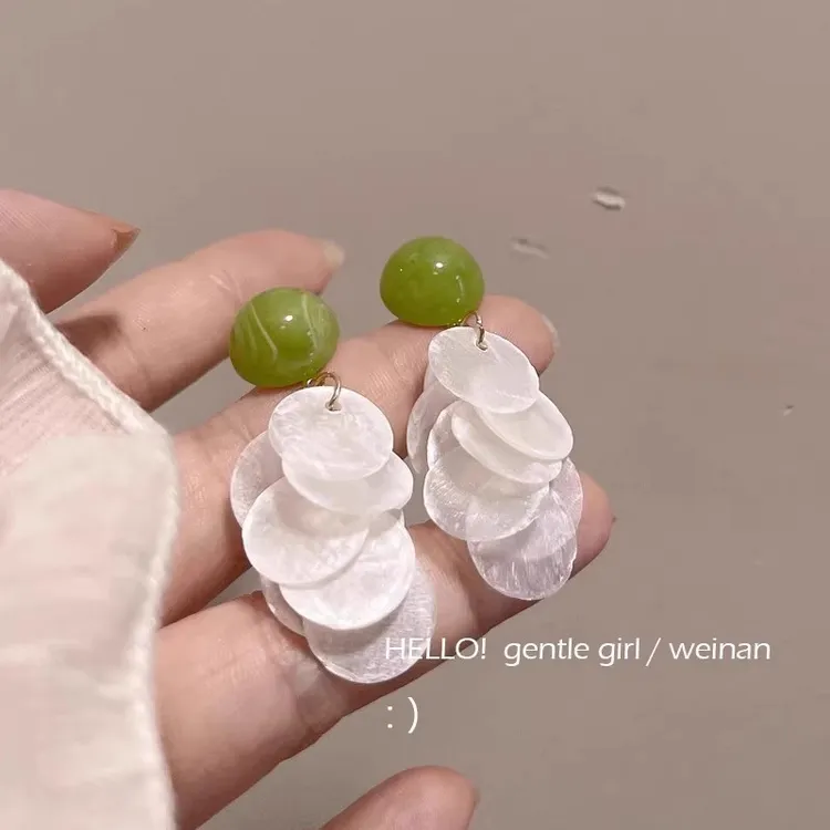 合金耳饰 牛油果绿色耳环女贝壳耳坠耳饰2025年新款网红爆款耳钉