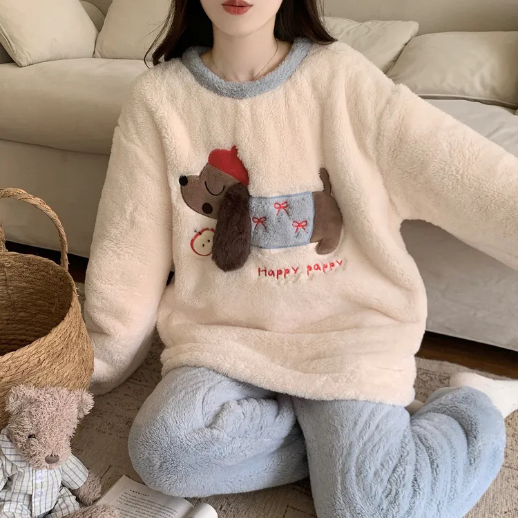 睡衣女款爆款2025新款秋冬季保暖法兰绒珊瑚绒加厚加绒家居服套装