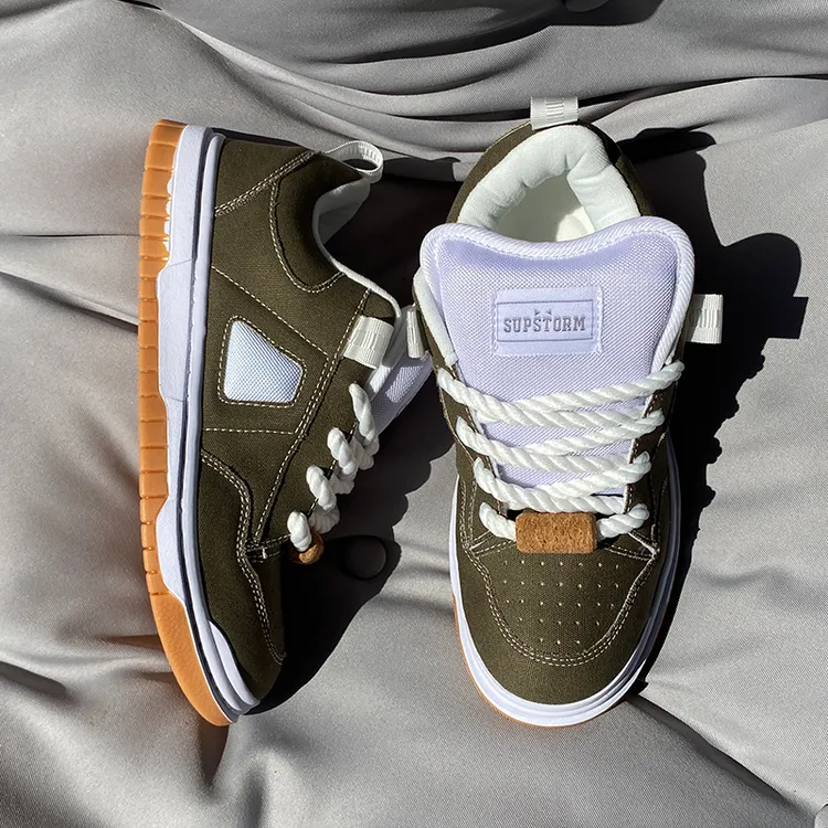 青春潮流运动休闲鞋耐磨军绿色板鞋男士透气韩版男鞋大码48码潮鞋