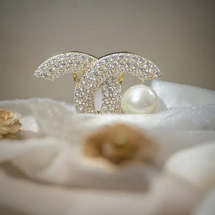 铜合金合成锆石胸针 Y0018 时尚气质百搭个性胸针