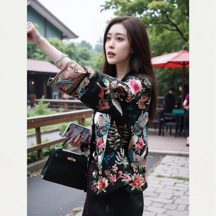 高级感独特超好看上衣新中式女装国风盘扣唐装刺绣外套女2025新款