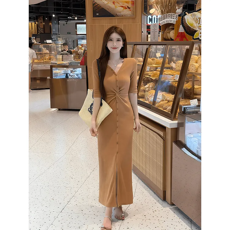 纯欲辣妹风开叉扭结V领中袖连衣裙女秋季新款收腰显瘦包臀裙长裙