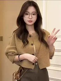 蝙蝠袖毛针织衫小香风针织毛衣外套女秋季新款小个子短款减龄外套