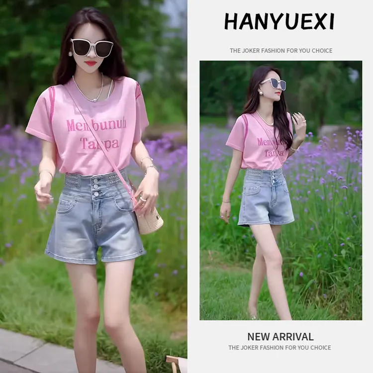 今年流行穿搭一整套2025新款字母印花短袖上衣休闲显瘦牛仔裤套装