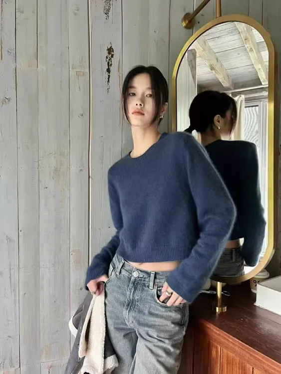 100%澳洲羊毛女款秋冬短款羊毛衫轻奢时尚针织衫百搭长袖打底衫女
