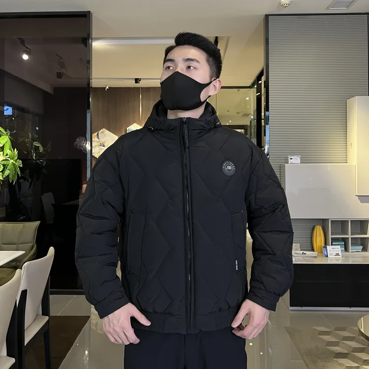 外套冬季短款保暖连帽时尚立领免烫秋冬收口袖