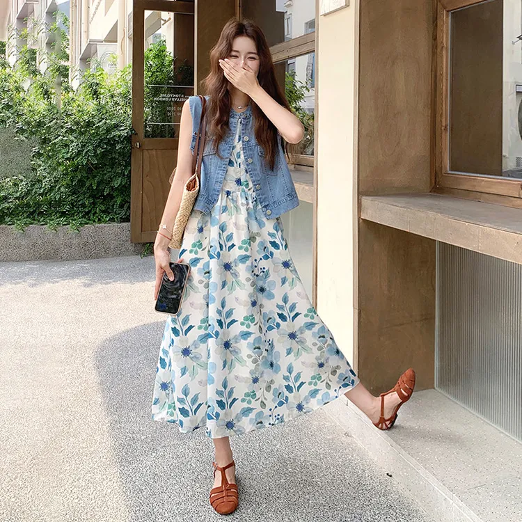 淑女清新碎花吊带连衣裙牛仔马甲套装女夏吸睛别致优雅两件套