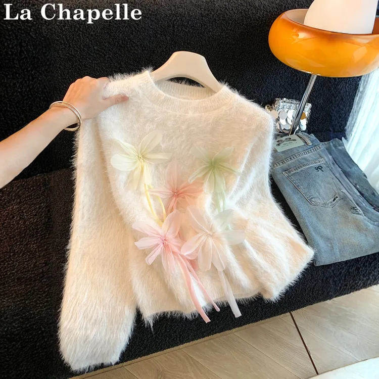 拉夏贝尔秋冬季温柔风立体花朵套头针织衫毛衣女软糯甜美上衣潮