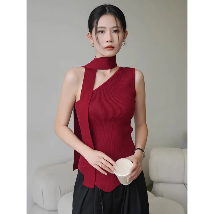 红色斜肩针织吊带背心女2025新款早秋季飘带挂脖洋气打底外穿上衣