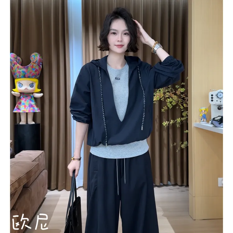 欧尼私服 2025早秋高级感连帽假两件拼接卫衣宽松上衣2508C4239