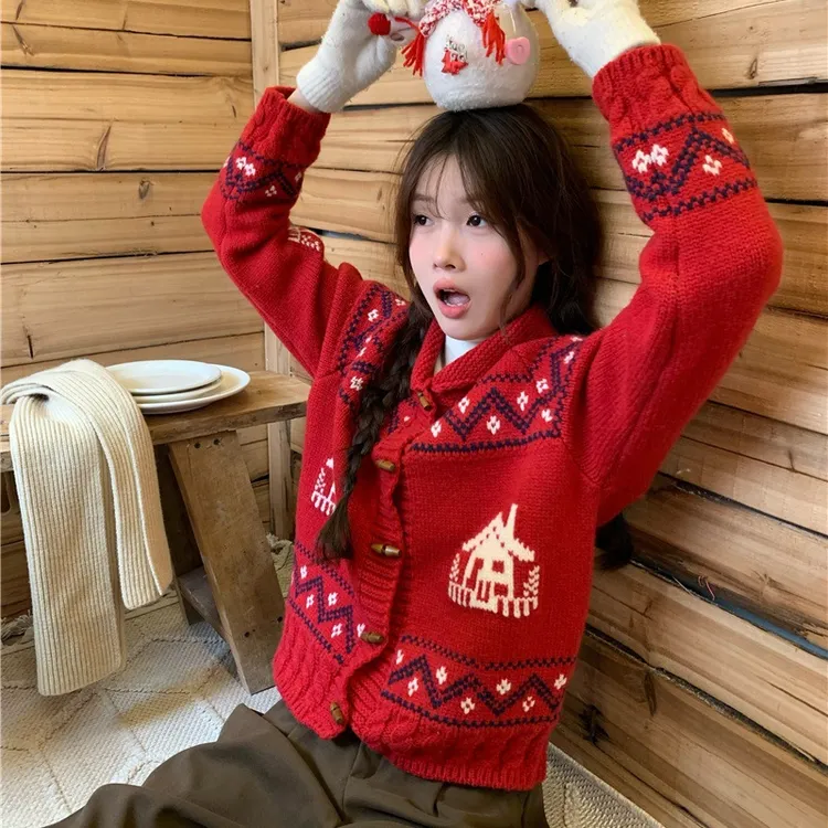 费尔岛提花复古牛角扣翻领毛衣外套女秋冬新款设计感针织开衫上衣