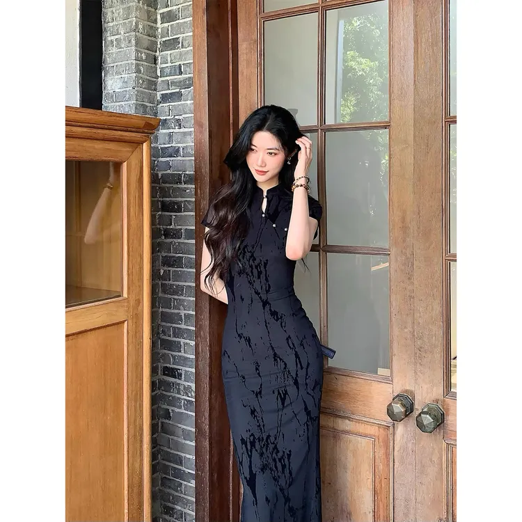 设计感改良款旗袍丝绒提花连衣裙爆款2025新款气质修身显身材长裙