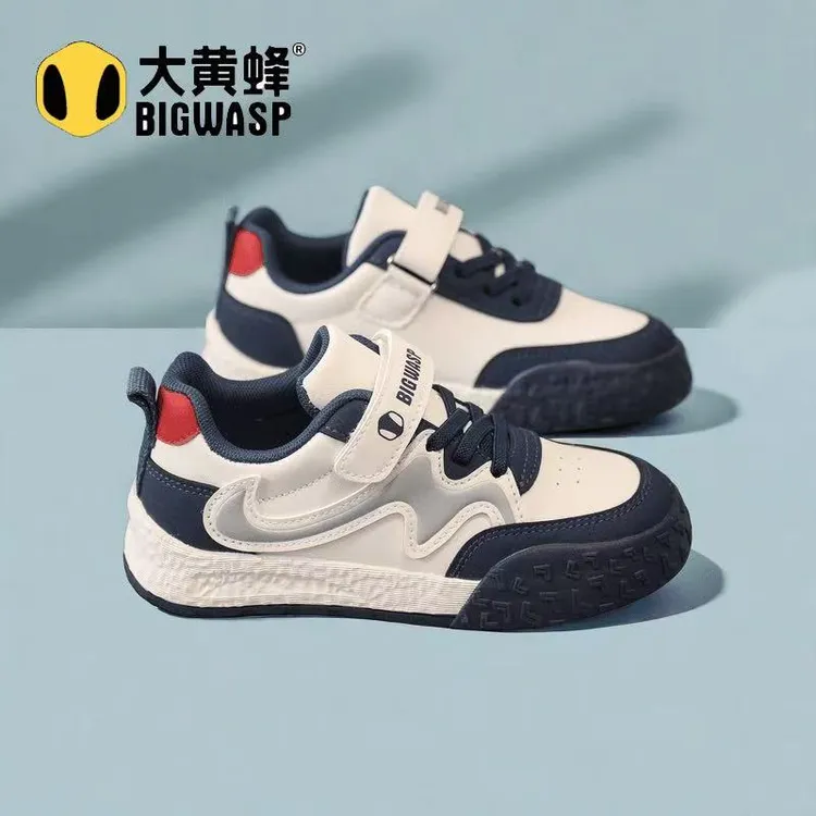 大黄蜂男童皮面运动鞋防水2025春秋季儿童百搭软底休闲童鞋中大童