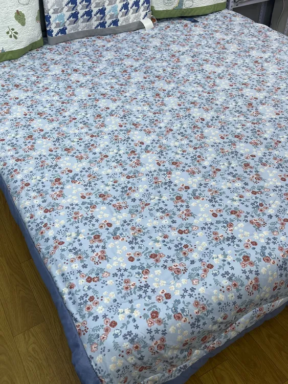 蓝色碎花-单双人被子1.5X2.3米可机洗水洗2X2.3印花