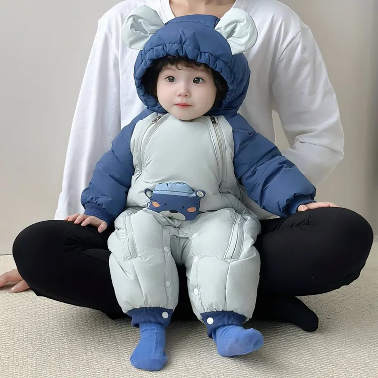 婴儿羽绒服连体衣男女宝宝冬装外出哈衣新生儿冬季衣服加厚抱衣