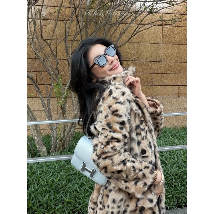 RRB Design 气质时髦宽松显瘦翻领豹纹小湖羊皮草外套