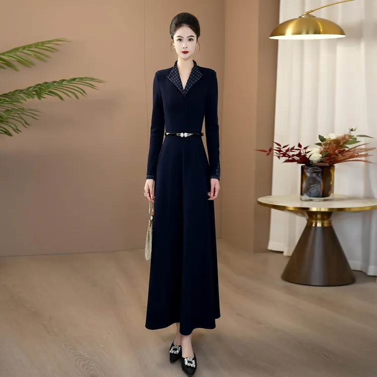 秋冬高端简约大气时尚连衣裙2025新款遮肉显瘦大摆高贵气质裙子