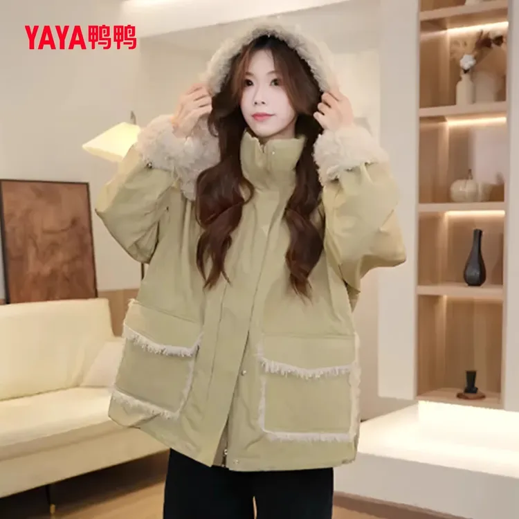 鸭鸭学院风羽绒服女款2025新款冬季超流行羊羔毛拼接短款连帽外套