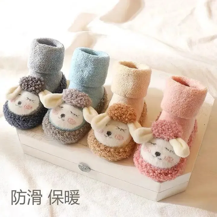 宝宝鞋袜春秋款软底加厚婴儿鞋新生儿童学步女宝宝防滑地板袜J187