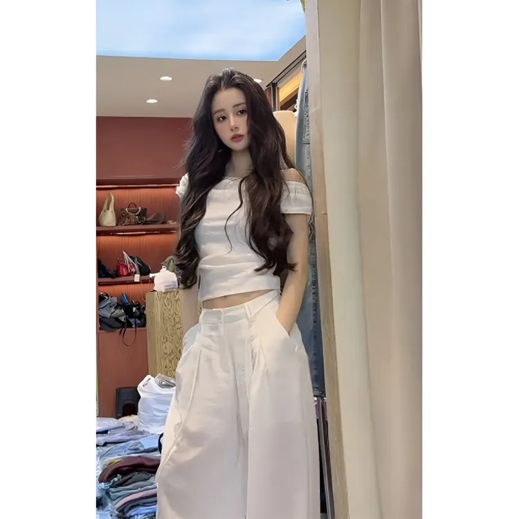 简约休闲风设计感一字肩褶皱白色短袖T恤上衣高腰宽松直筒阔腿裤