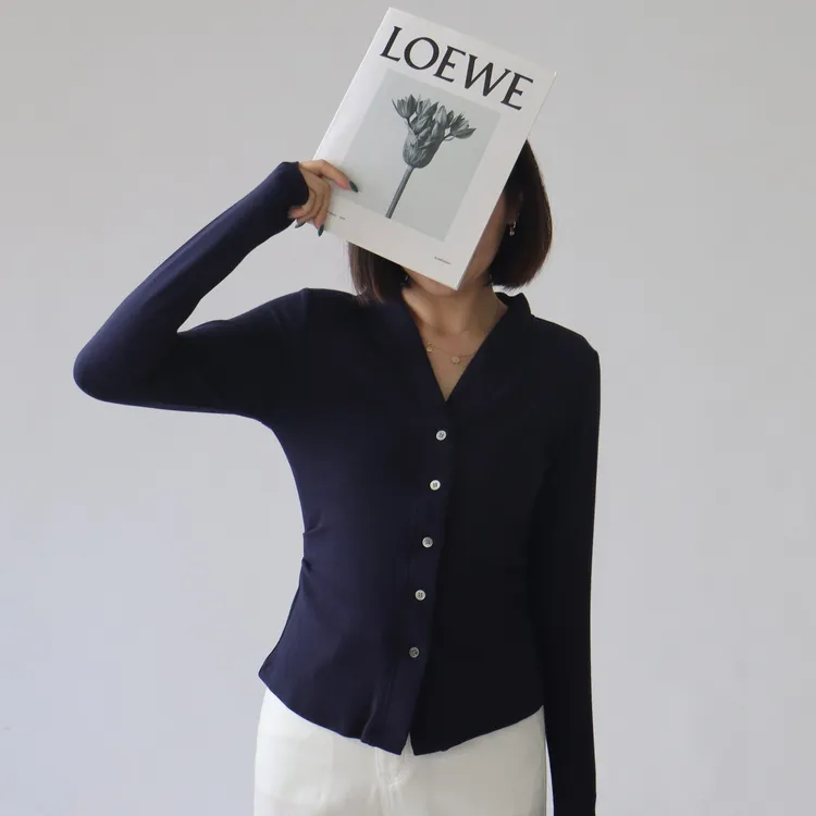 秋季新款气质V领慕斯绒打底开衫柔软亲肤百搭衬衣T恤1786