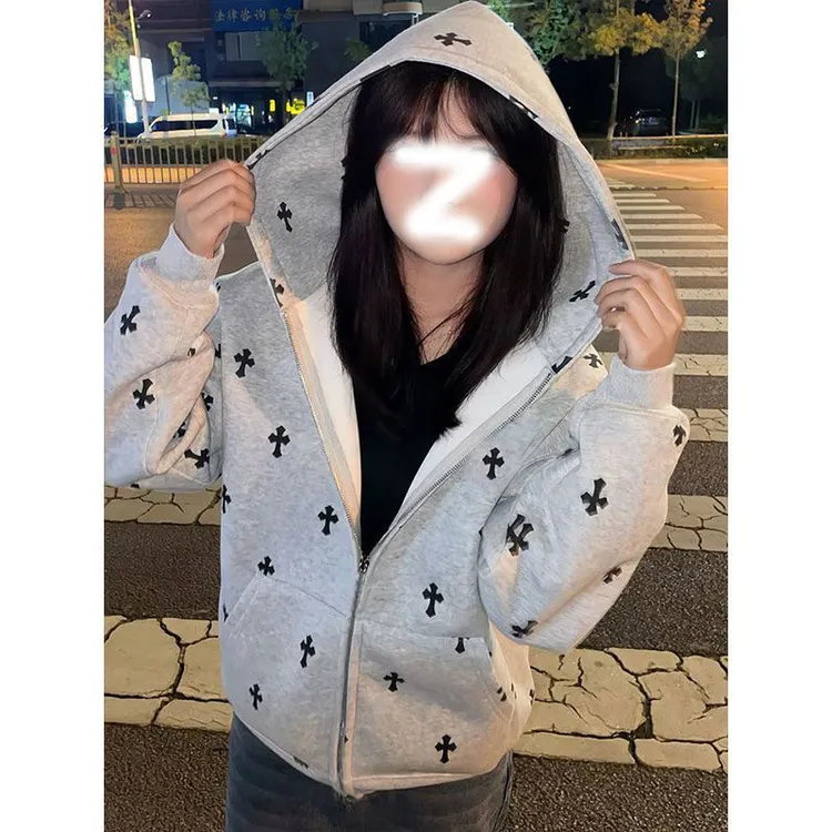 日系休闲十字架满印连帽卫衣女秋冬宽松潮牌字母刺绣拉链开衫外套