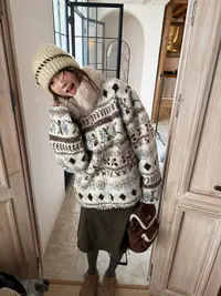 小慧 【费尔岛来信】复古提花撞色可拆卸毛领外套KG93