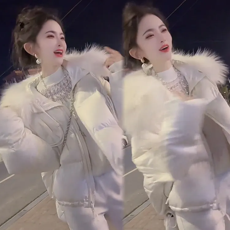 2025秋冬新款时尚显瘦气质网红高档洋气女高级百搭宽松大码棉服潮