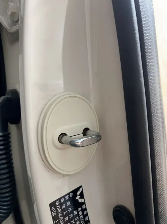 专用于五菱马卡龙四门硅胶门锁扣四代马卡龙车门减震缓冲保护套