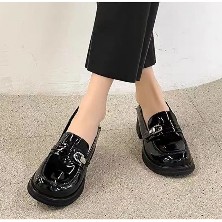 女士时尚百搭单鞋5501-A120****