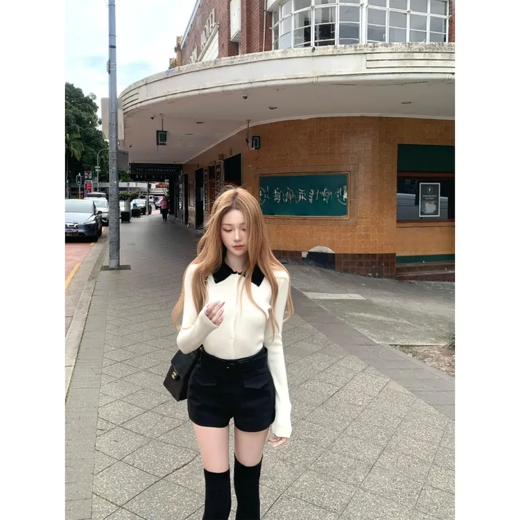 高级感洋气休闲翻领针织开衫女秋冬高腰纯欲百搭直筒短裤两件套潮