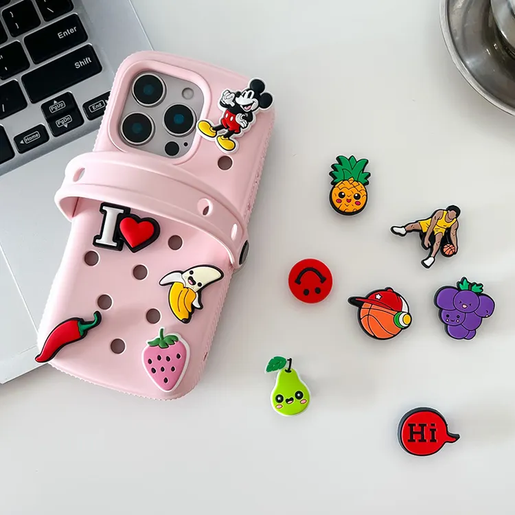 适用苹果iPhone16promax时尚卡通洞洞鞋硅胶手机壳华为pura80/70