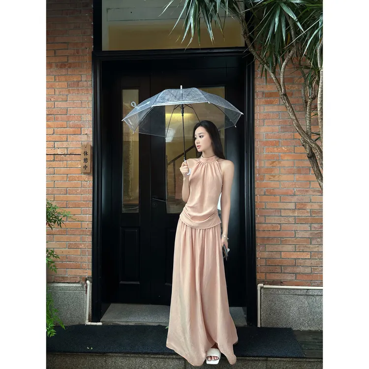 【雾粉淡人】气质高领挂脖露肩小衫高级感温柔收褶半身裙子两件套夏