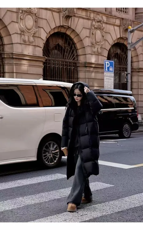 云朵泡芙棉服女长款过膝2025年新款加厚连帽面包服贝贝同款外套