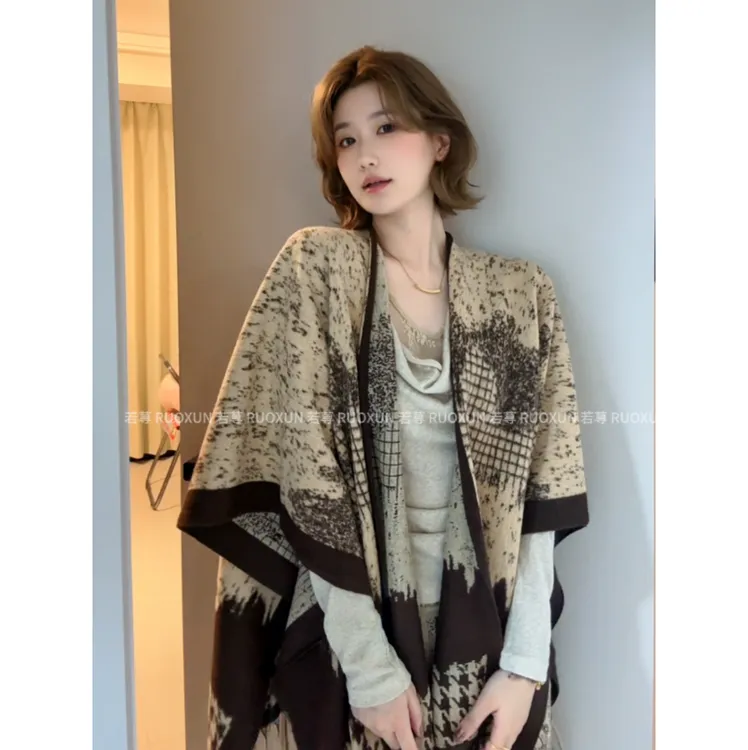 RUOXUN设计款仿羊绒软糯披肩美拉德上衣外搭女复古秋季旅游坎肩