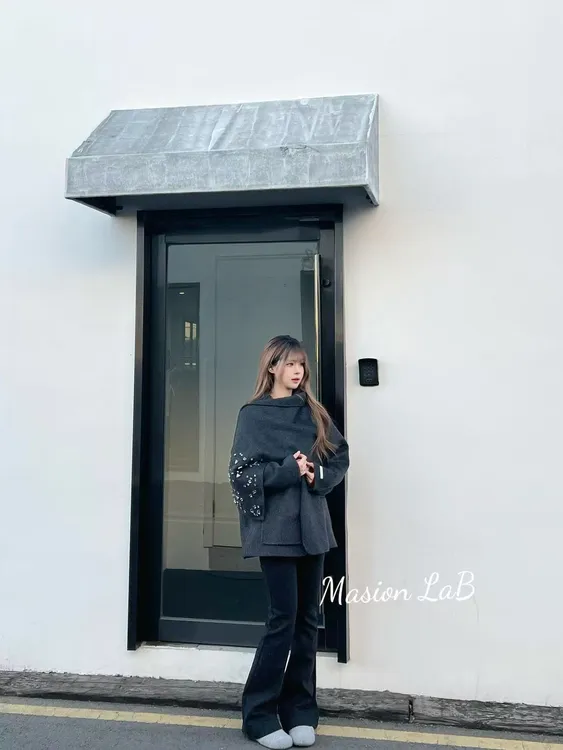 DOCYS深灰银河烫钻大衣