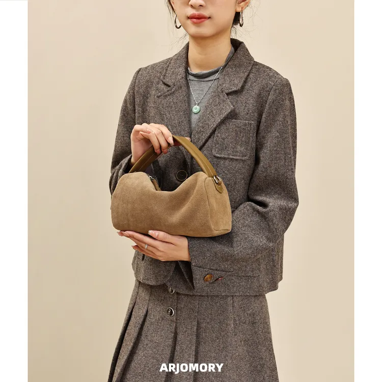 ARJOMORY小众百搭麂皮绒枕头包女2025早秋新款复古感手提包斜挎包