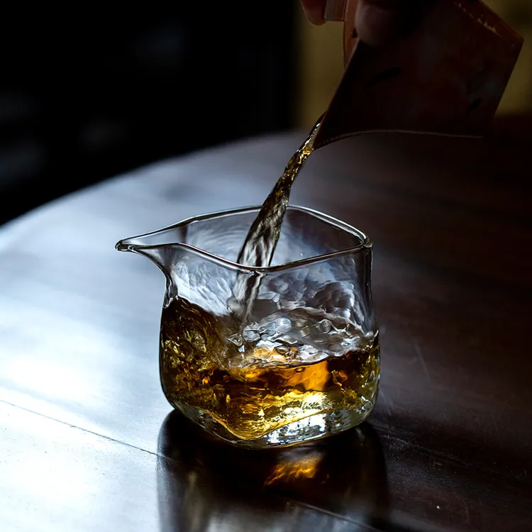 小公杯锤纹四方玻璃公道杯家用耐热分茶器加厚高硼硅茶海公道杯