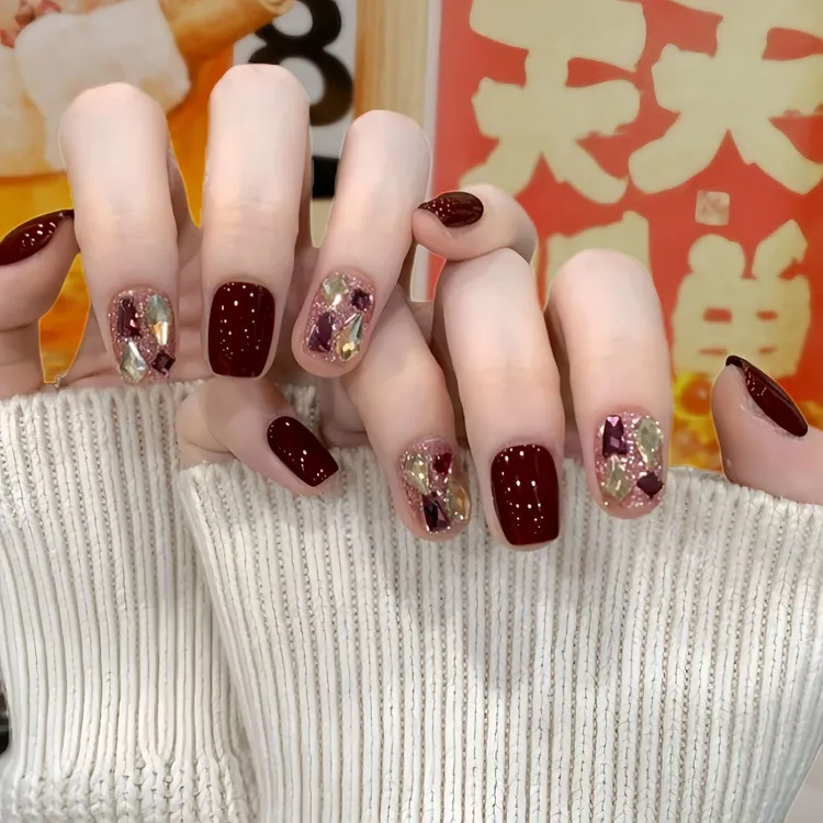 【车厘子】纯手工拆卸穿戴甲中短款酒红镶钻穿戴甲高级显白美甲贴片