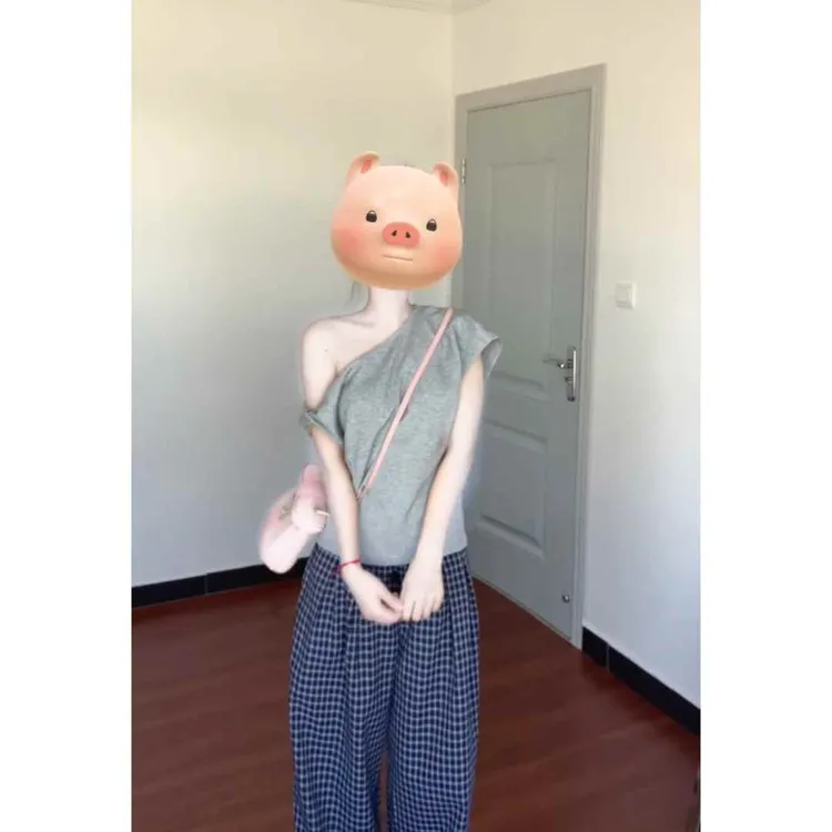 MARIE.COCO韩系时尚不规则斜肩灰色短袖上衣搭配格子休闲长裤套装