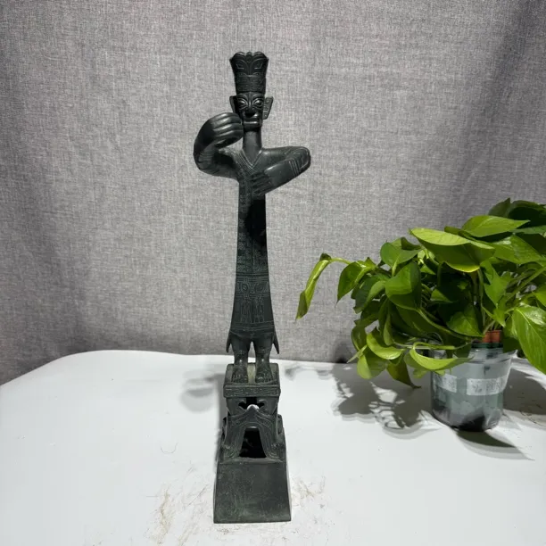 仿古青铜器三星堆立人摆件,高27厘米纯铜材质家居装饰礼品