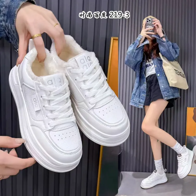 耐磨学生冬季通用日常休闲加绒板鞋冬季百搭鞋子女鞋