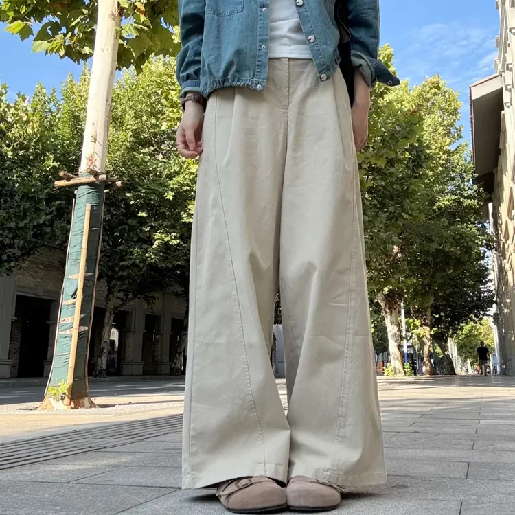 浅卡其日系慵懒感阔腿女秋季新款大码胖mm宽松显瘦拖地直筒休闲裤