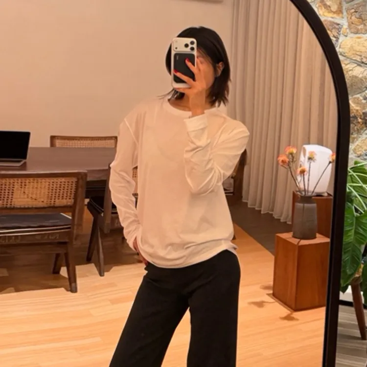 ROMI STUDIO“Clean fit”棉质砂洗加柔弹力圆领长袖T恤 RWCRSG3139