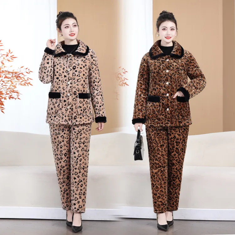 妈妈装豹纹翻领冬季三层夹棉加绒加厚保暖女士家居服睡衣套装外穿
