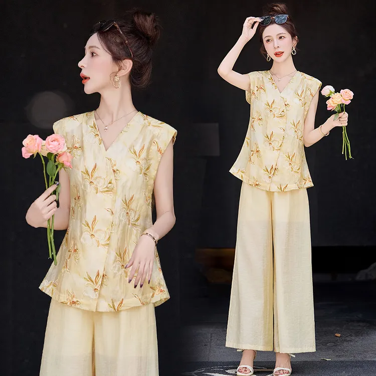 高级感刺绣套装女2025夏季新款气质显瘦无袖马甲上衣阔腿裤两件套